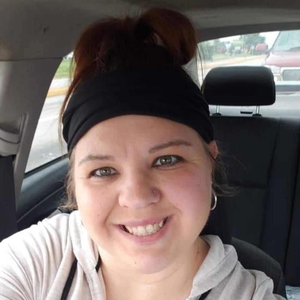 Meet your Posher, Danielle